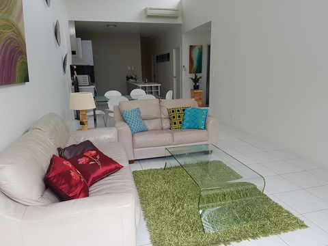 Sutton's Beach Unit - Accommodation Redcliffe 0