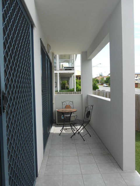Sutton's Beach Unit - Accommodation Redcliffe 20