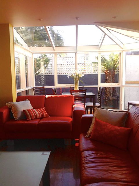 Waterloo Cottage - Accommodation Redcliffe 1