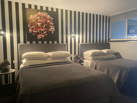 Waterside Holiday Rentals Unit 31 - Accommodation Redcliffe 1