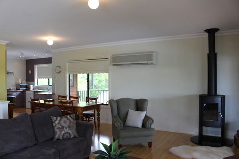 Waterside View - Accommodation Redcliffe 1