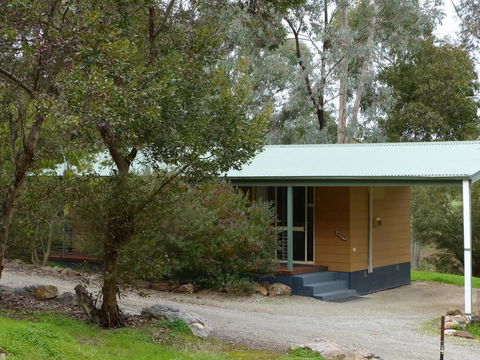 Watervale Retreat - Accommodation Redcliffe 1