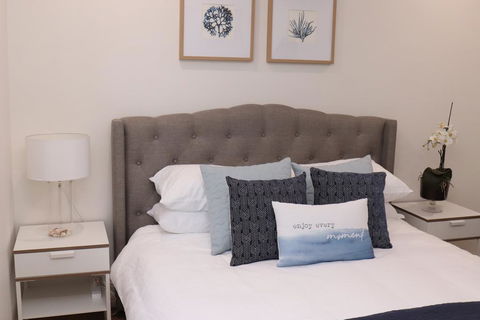 Waterviews On Marine Parade 3/32 - Accommodation Redcliffe 2
