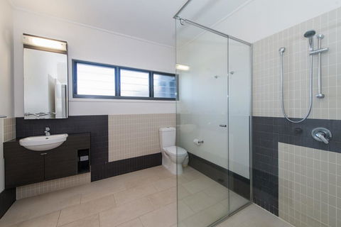 Weetanga - Accommodation Redcliffe 2