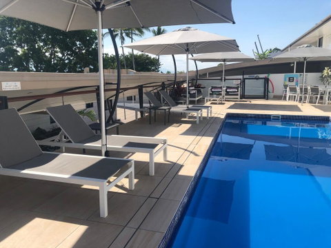 Welcome To The Centre Of Paradise - Accommodation Redcliffe 2