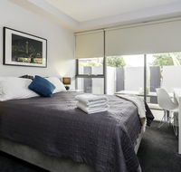 Well-Appointed 3 Bedroom 2 Bath Parking  Pool - Accommodation Redcliffe