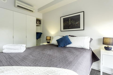 Well-Appointed 3 Bedroom, 2 Bath, Parking & Pool - Accommodation Redcliffe 1
