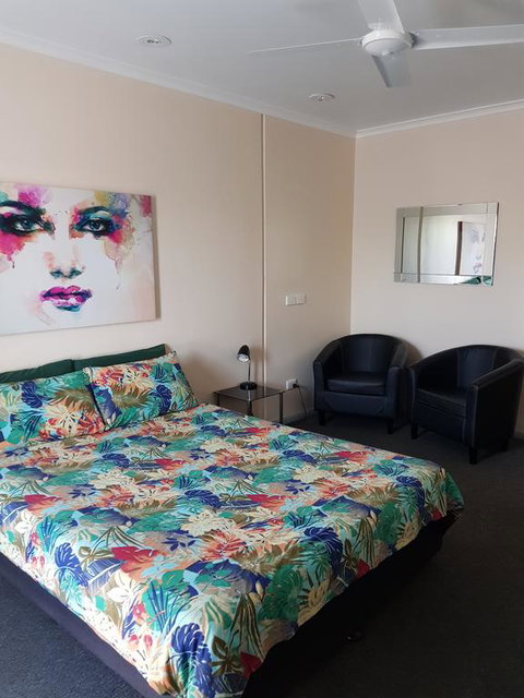 Wentworth Central Motor Inn - Accommodation Redcliffe 3