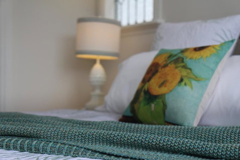 Westering Cottage - Accommodation Redcliffe 2