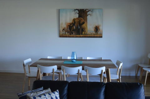 Western Breeze - Accommodation Redcliffe 3