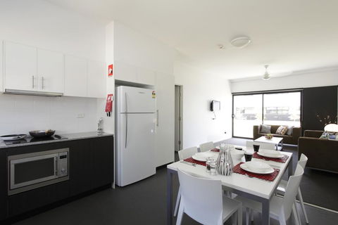 Western Sydney University Village - Parramatta - Accommodation Redcliffe 2