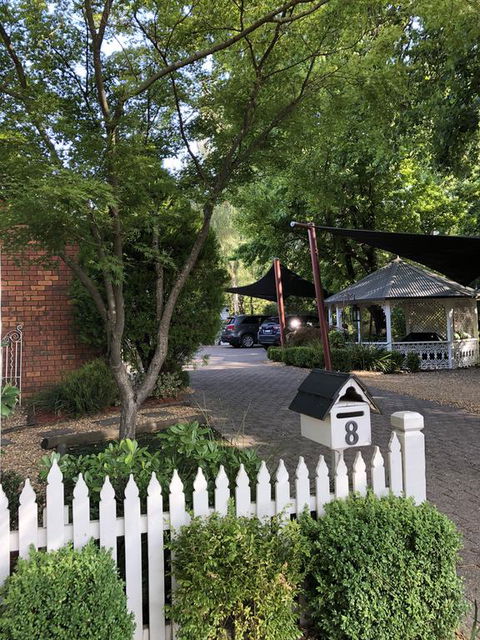 Westwood Lodge Apartments - Accommodation Redcliffe 0