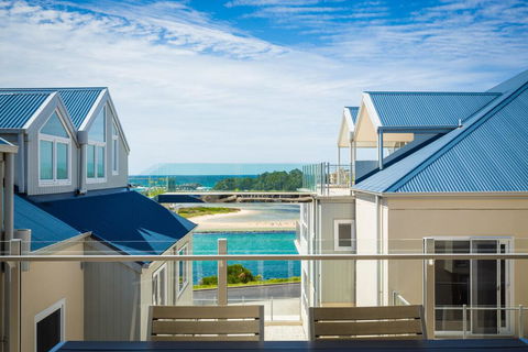 Wharf Apartment Unit 15 - Accommodation Redcliffe 0