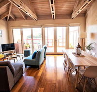 WHARF COTTAGE - Accommodation Redcliffe