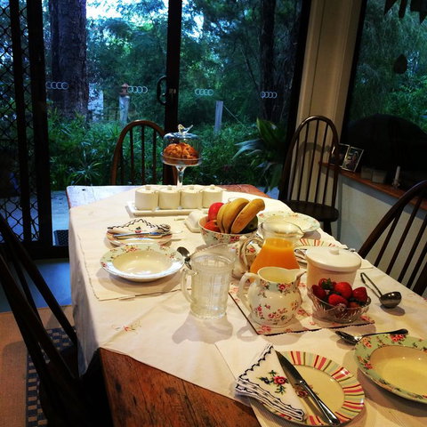 Whispering Pines Bed And Breakfast - Accommodation Redcliffe 3