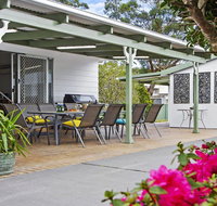Whispering Waves - relaxing beach house - Accommodation Redcliffe