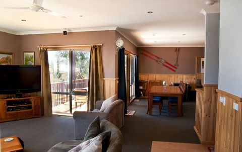 Whistler - Accommodation Redcliffe 0