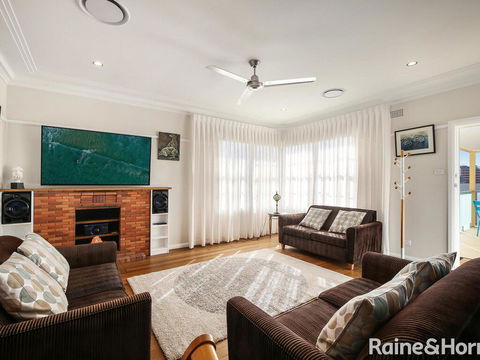 White Beach - 42 Ash Street - Accommodation Redcliffe 3