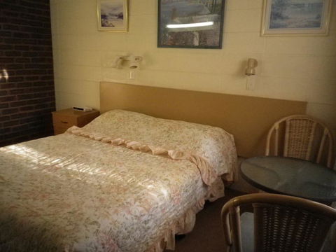 White Lanterns Motel - Accommodation Redcliffe 3
