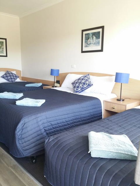 White Manor Motel - Accommodation Redcliffe 3