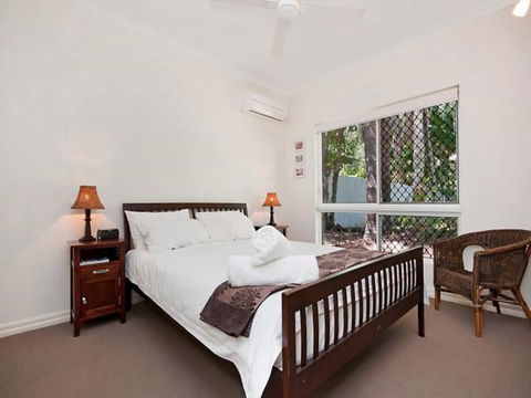Whitehouse - Palm Cove - Accommodation Redcliffe 1