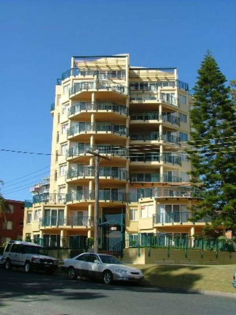 Whitesands, Unit 103, 38 North Street - Accommodation Redcliffe 3