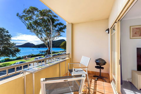 Whitesands, Unit 113/41-45 Shoal Bay Road - Accommodation Redcliffe 3