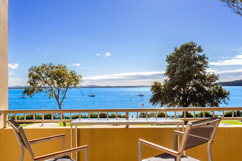 Whitesands, Unit 113/41-45 Shoal Bay Road - Accommodation Redcliffe 0