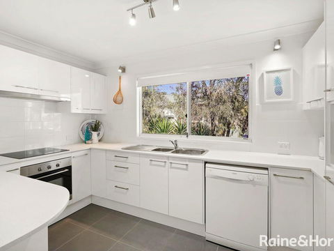 Whiting Escape - 2/13 Whiting Avenue, Terrigal - Accommodation Redcliffe 3