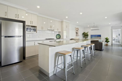 Whitsunday Family Escape - Accommodation Redcliffe 2