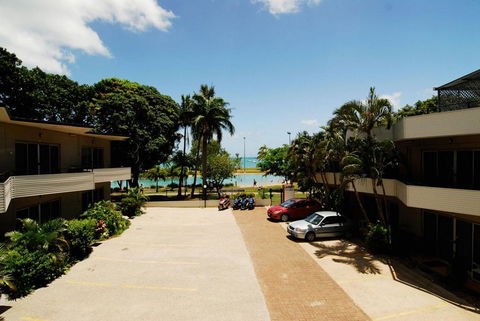 Whitsunday On The Beach - Accommodation Redcliffe 3