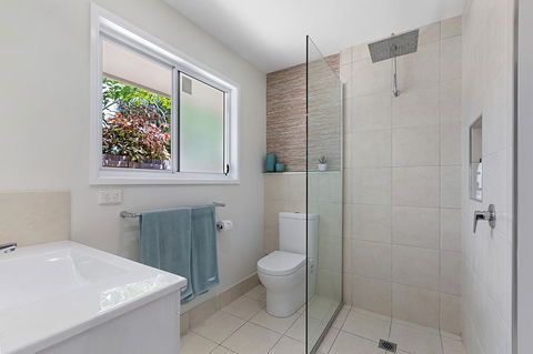 Whitsunday Palms - Accommodation Redcliffe 3