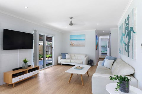 Whitsunday Palms - Accommodation Redcliffe 2