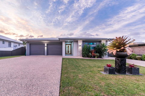 Whitsunday Sands - Accommodation Redcliffe 1