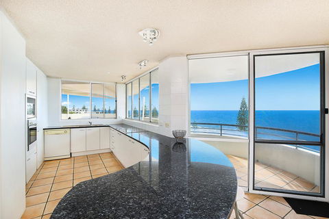 Wickham Cove Unit 10, 45 Albert Street. Kings Beach - Accommodation Redcliffe 2