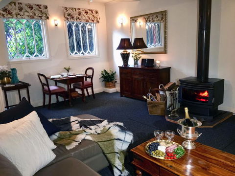 Wild Orchid Olinda - Accommodation Redcliffe 2