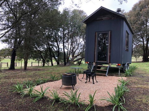 Willandra Tiny House - Accommodation Redcliffe 0