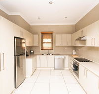 William Cottage Central Heritage Home - Accommodation Redcliffe