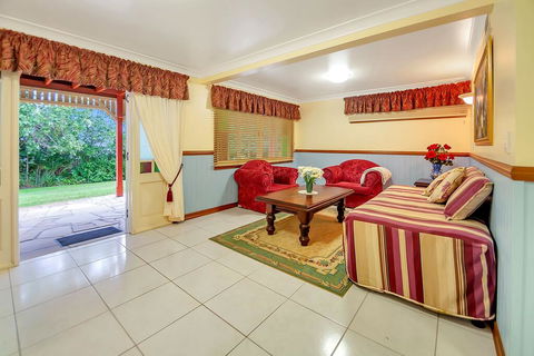 Williams Lodge - Accommodation Redcliffe 3