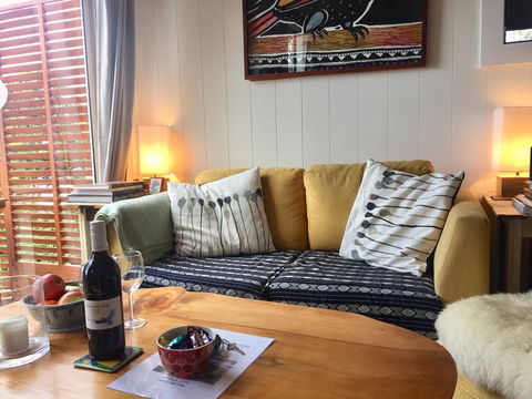 Willow Cabin - Accommodation Redcliffe 0