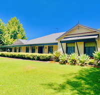 Willow Lodge - Accommodation Redcliffe