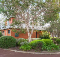 Wills - Accommodation Redcliffe