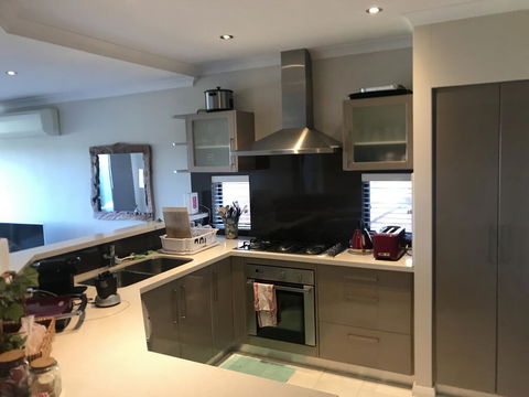 Wilton Place - Accommodation Redcliffe 0