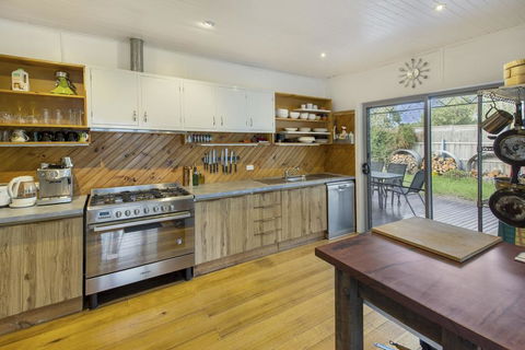 Windsong - Pet Friendly, Wifi And Close To Water - Accommodation Redcliffe 1