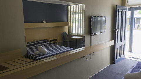 Windsor Motel - Accommodation Redcliffe 1