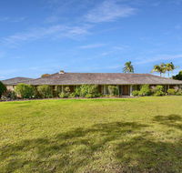 Wine Country Homestead 4-6br House - Accommodation Redcliffe