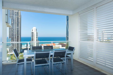Wings Resort - Private Apartments - Accommodation Redcliffe 1
