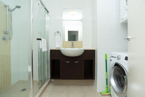 Wings Resort - Private Apartments - Accommodation Redcliffe 2