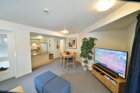 Wintergreen 3 - Accommodation Redcliffe 3