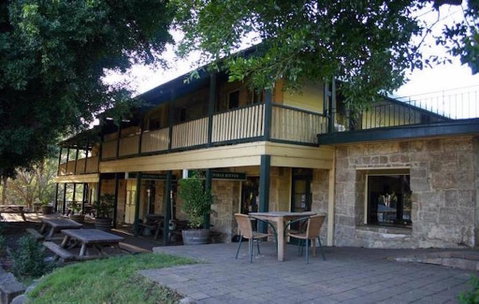 Wisemans Inn - Accommodation Redcliffe 0